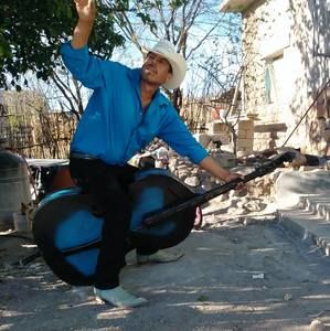 Meet your Posher, Adan